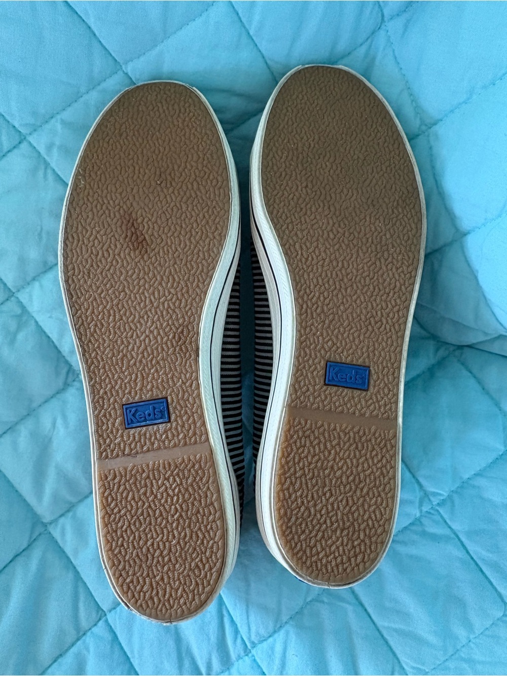 ♠️ Cute Black and White Sneakers by Keds X Kate Spade - Picture 7 of 8